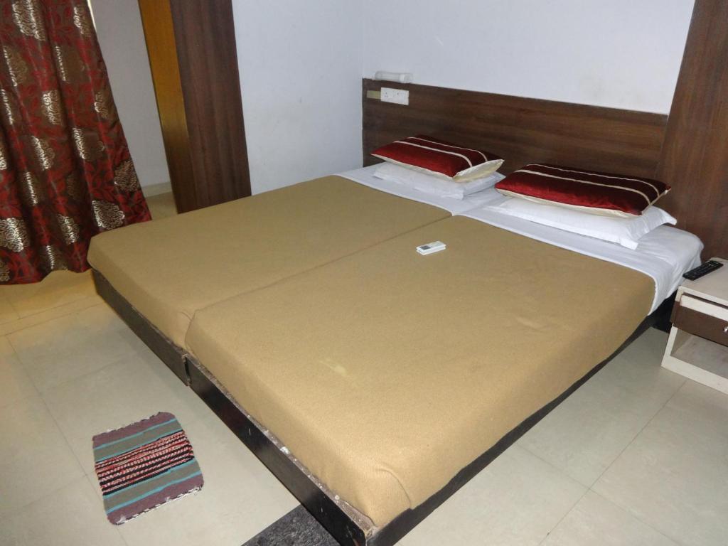 Hotel Miland Palace Bhubaneswar Rum bild