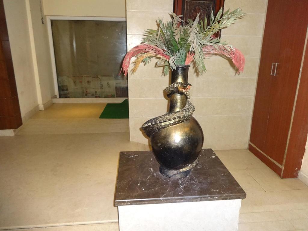 Hotel Miland Palace Bhubaneswar Exteriör bild